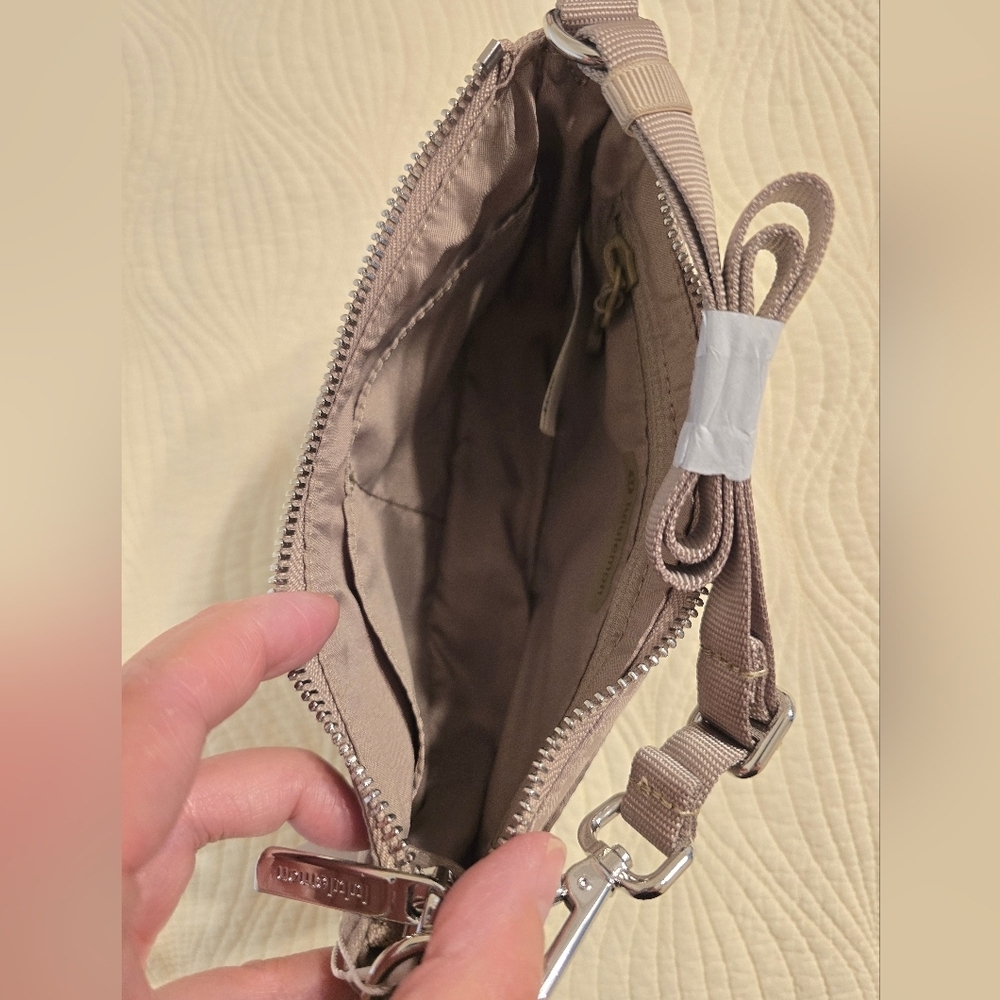 NWT Lululemon Athletica City Essentials Mini Shoulder Bag, Monogram Jacquard - Picture 6 of 8